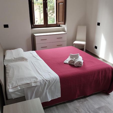 Guest House La Casa Del Mandatario LʼAquila Buitenkant foto